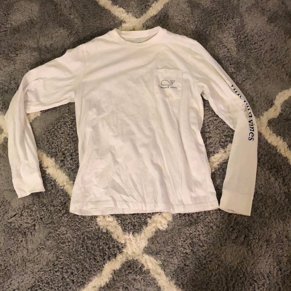 Vineyard Vines white long sleeve - Boy’s Large